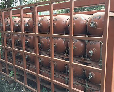 Industrial Gas Supply in Pallets & Quads
